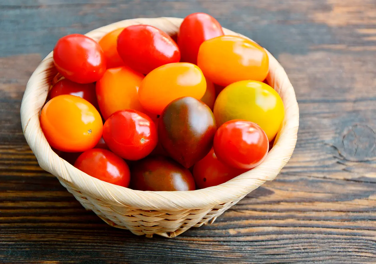 Let's talk about tomatoes - Divine Flavor
